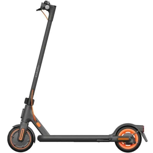 Trotinete Elétrica Xiaomi Electric Scooter 4 Go Motor 450W Rodas 8.1″ 20km/h Autonomia 18 km Preto e Laranja