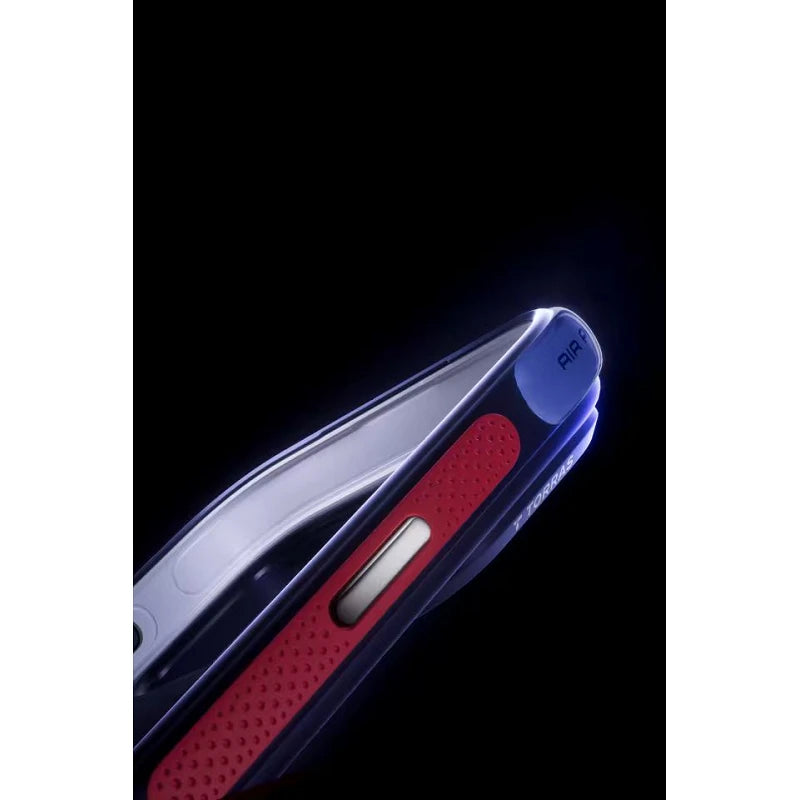 Torras Ostand Q3 Air Football Limited para iPhone 17 Pro